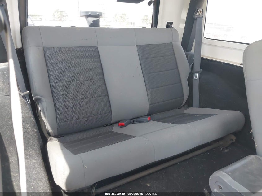 2010 JEEP WRANGLER auction photo 8