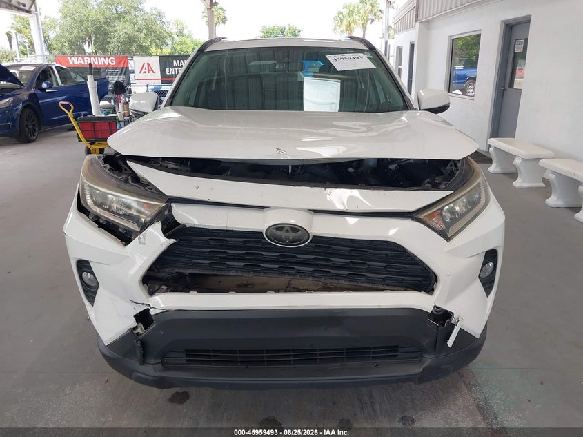 TOYOTA RAV4 - zdjęcie 12