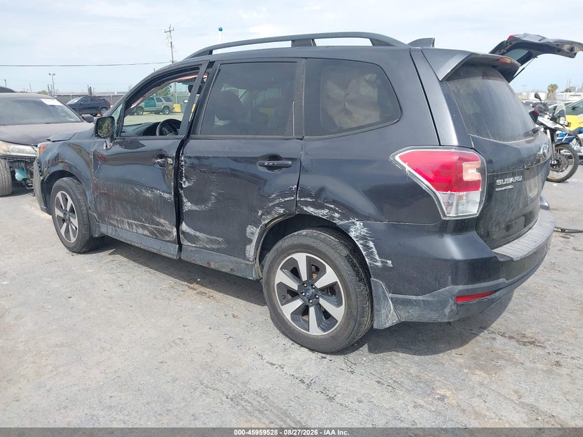Vin: jf2sjaec1hg565506, lot: 46458747, subaru forester 2.5i premium 20173