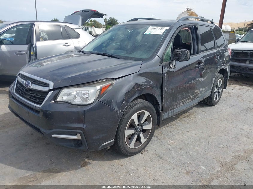 2017 SUBARU FORESTER auction photo 2