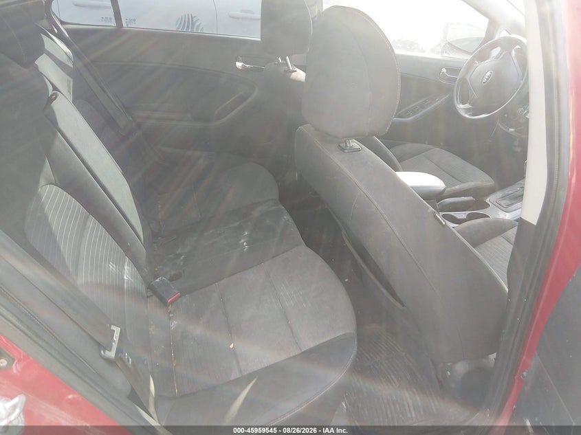 2015 KIA FORTE auction photo 8