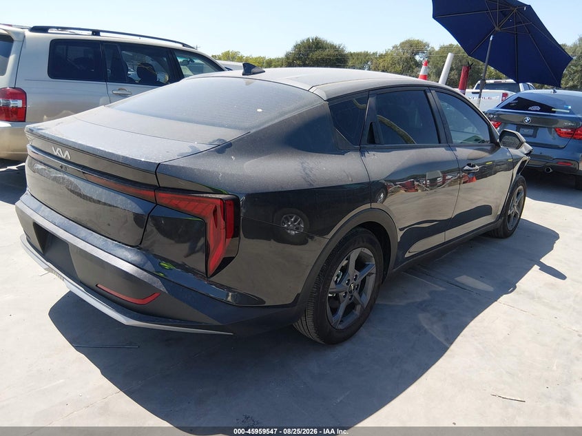 2025 KIA K4 — zdjęcie 4