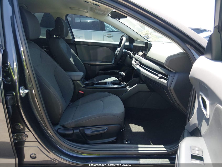 2025 KIA K4 — zdjęcie 5