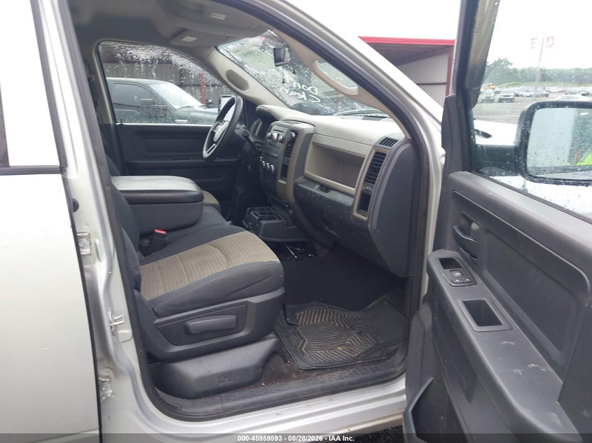 2012 RAM 1500 auction photo 5