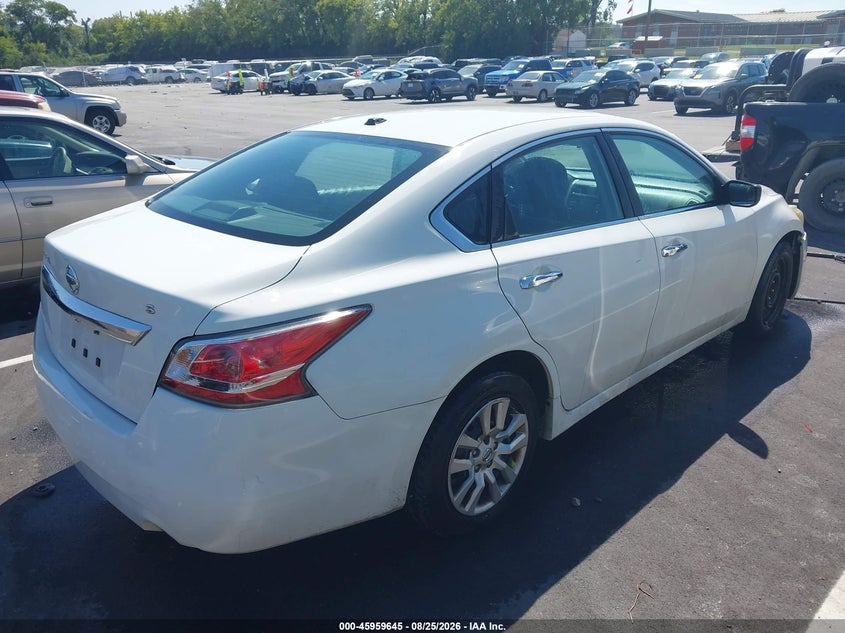 2015 NISSAN ALTIMA auction photo 4