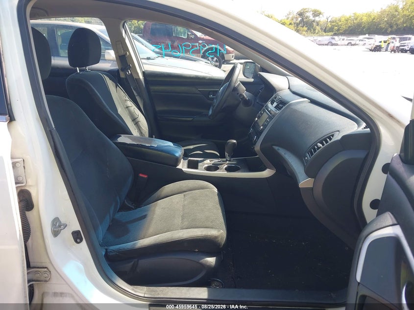 2015 NISSAN ALTIMA auction photo 5