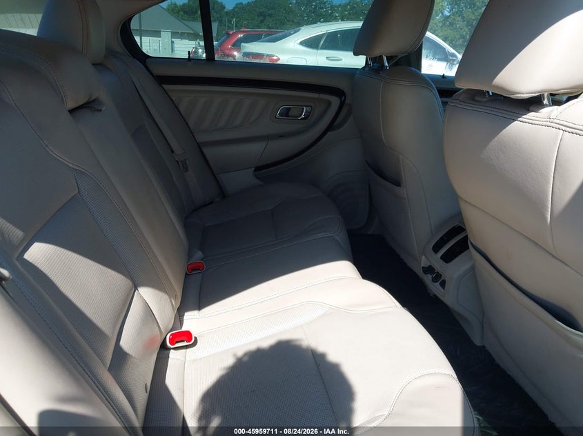FORD TAURUS 2011 VIN 1FAHP2FW3BG131042