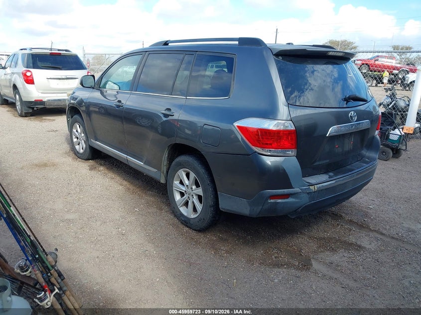 2011 TOYOTA HIGHLANDER auction photo 3