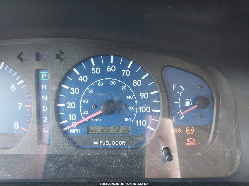 TOYOTA SIENNA 2002 VIN 4T3ZF13C52U495828