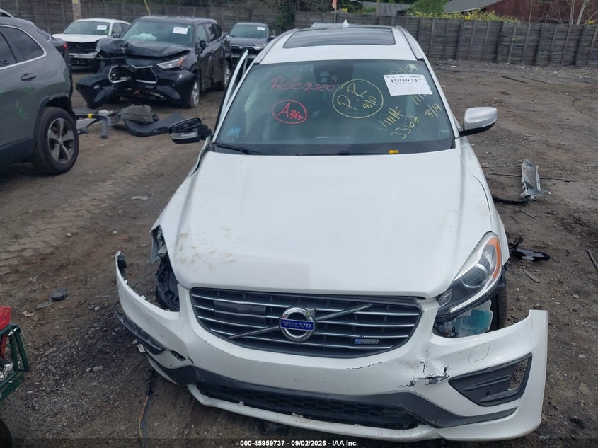 VOLVO XC60 - zdjęcie 11