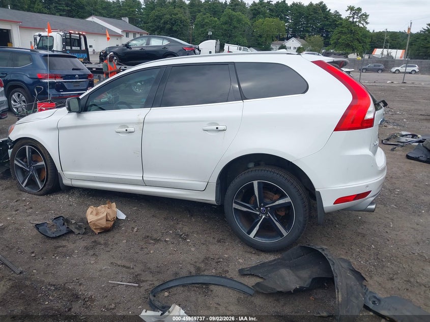 VOLVO XC60 - zdjęcie 13