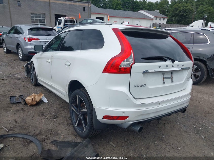 VOLVO XC60 - zdjęcie 3