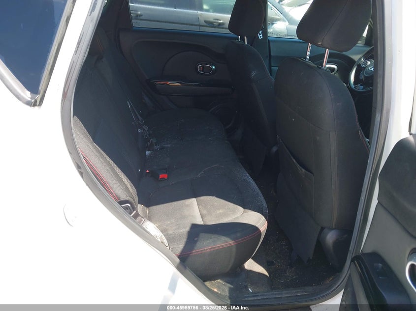 2016 KIA SOUL auction photo 8