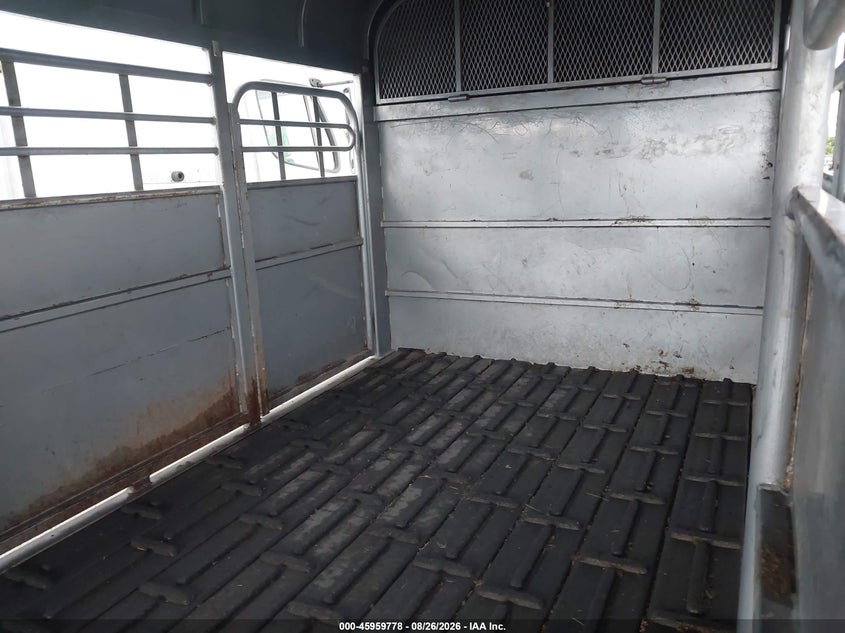 2019 WILSON TRAILER CO LIVESTOCK TRAILER auction photo 5
