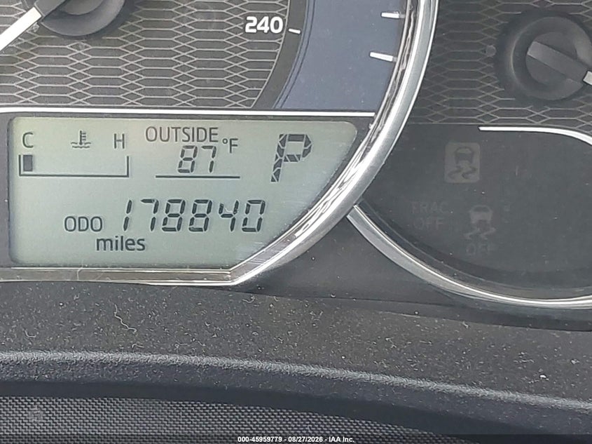 TOYOTA COROLLA - zdjęcie 15