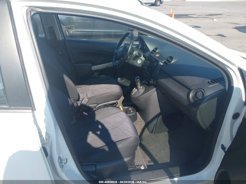 MAZDA MAZDA2 2014 VIN JM1DE1KY6E0174397