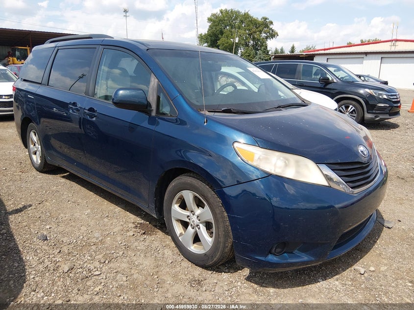 Vin: 5tdkk3dc1bs091305, lot: 46459049, toyota sienna le v6 20111