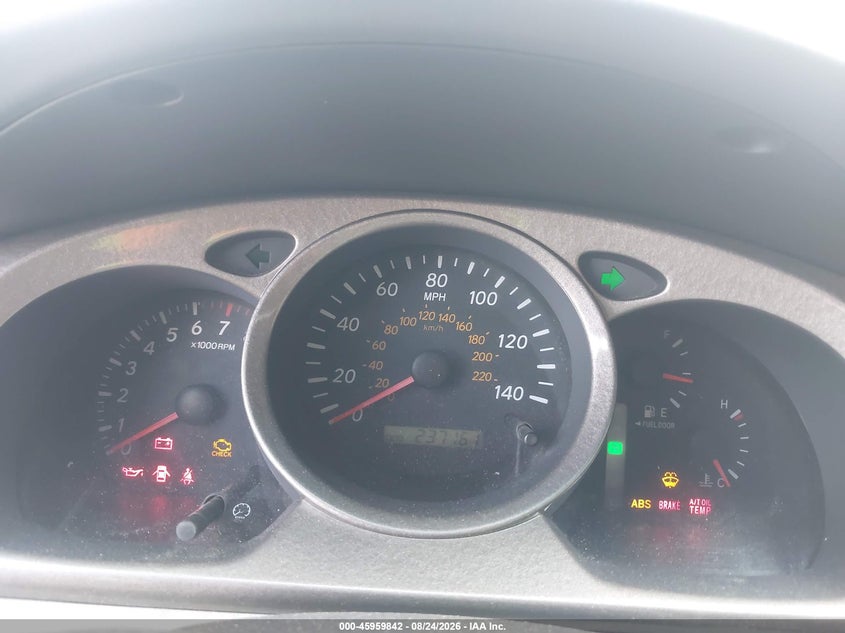 2003 TOYOTA HIGHLANDER auction photo 7