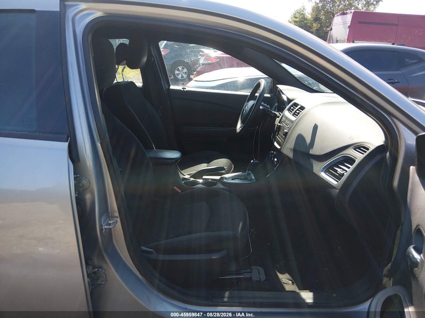 2014 DODGE AVENGER auction photo 5