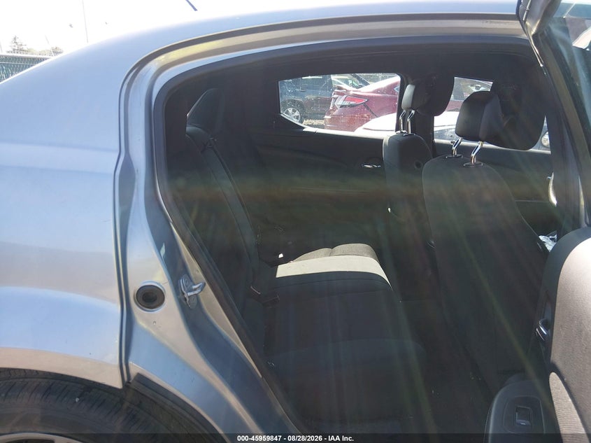 2014 DODGE AVENGER auction photo 8
