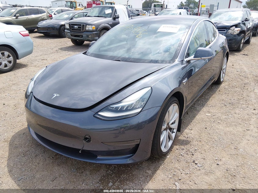 2018 Tesla Model 3, Right Side, IAAI, VIN 5YJ3E1EB5JF112035 — photo 2
