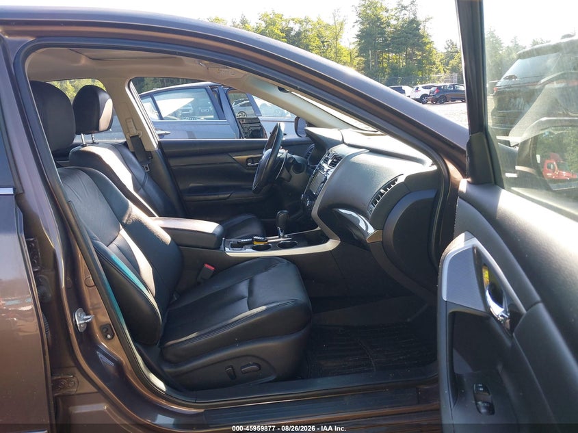 2015 NISSAN ALTIMA auction photo 5