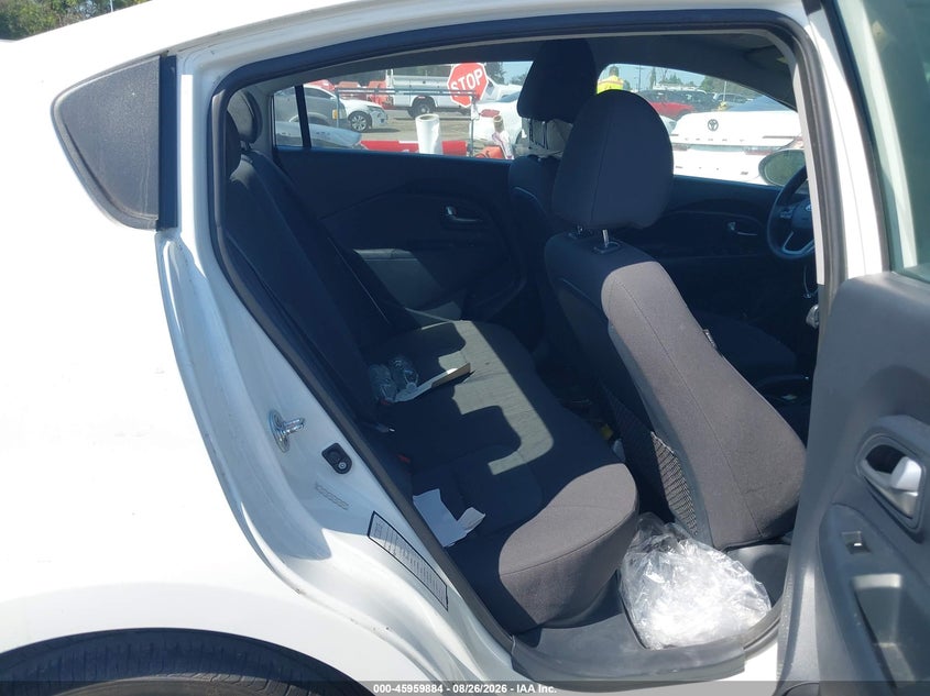 2017 KIA RIO auction photo 8