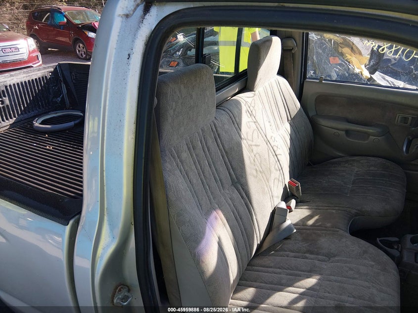 2002 TOYOTA TACOMA auction photo 8