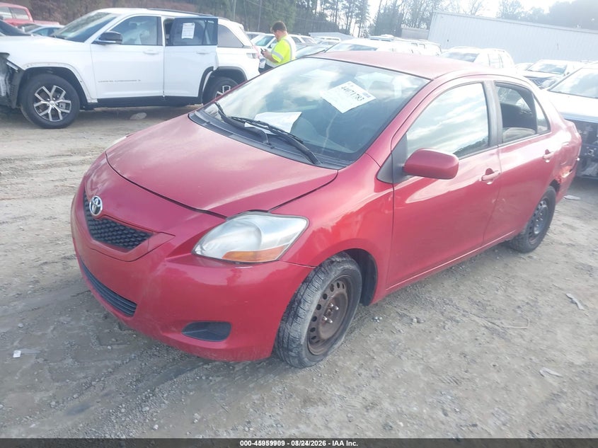 2010 Toyota Yaris, По колу, IAAI, VIN JTDBT4K33A1362799 — фото 2