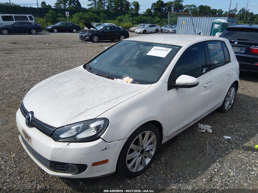 2011 Volkswagen Golf Tdi 4-Door, Normal Wear & Tear, IAAI, VIN WVWDM7AJ5BW118292 — photo 2