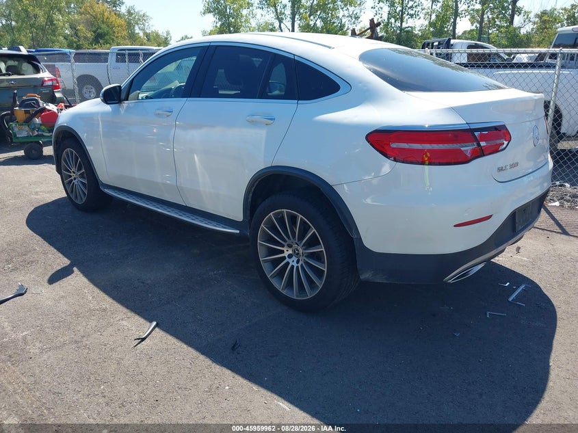 2019 MERCEDES-BENZ GLC 300 COUPE auction photo 3