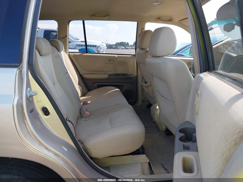 2005 TOYOTA HIGHLANDER auction photo 8