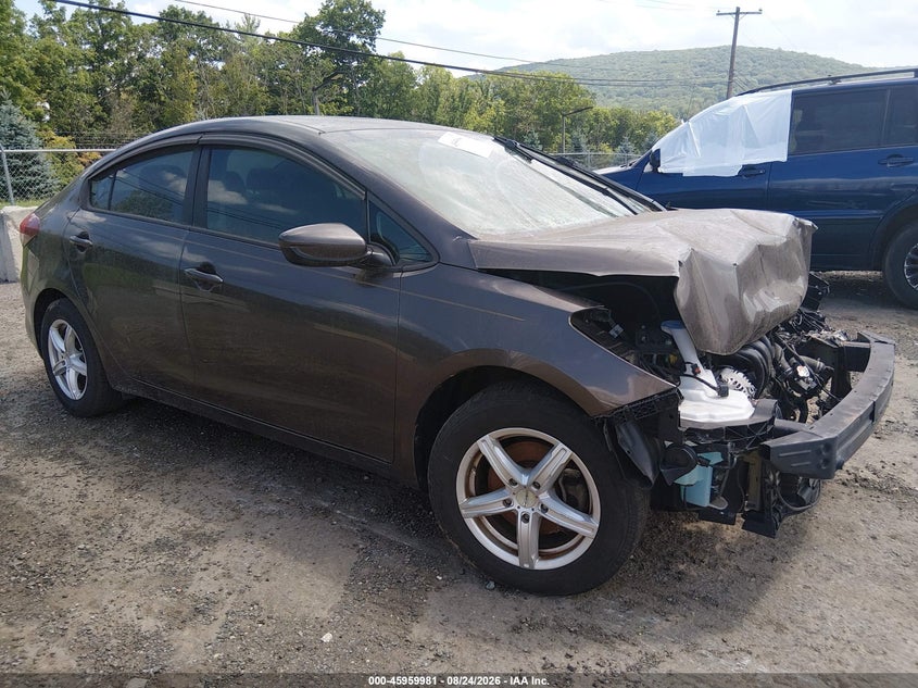 2017 KIA FORTE auction photo 1