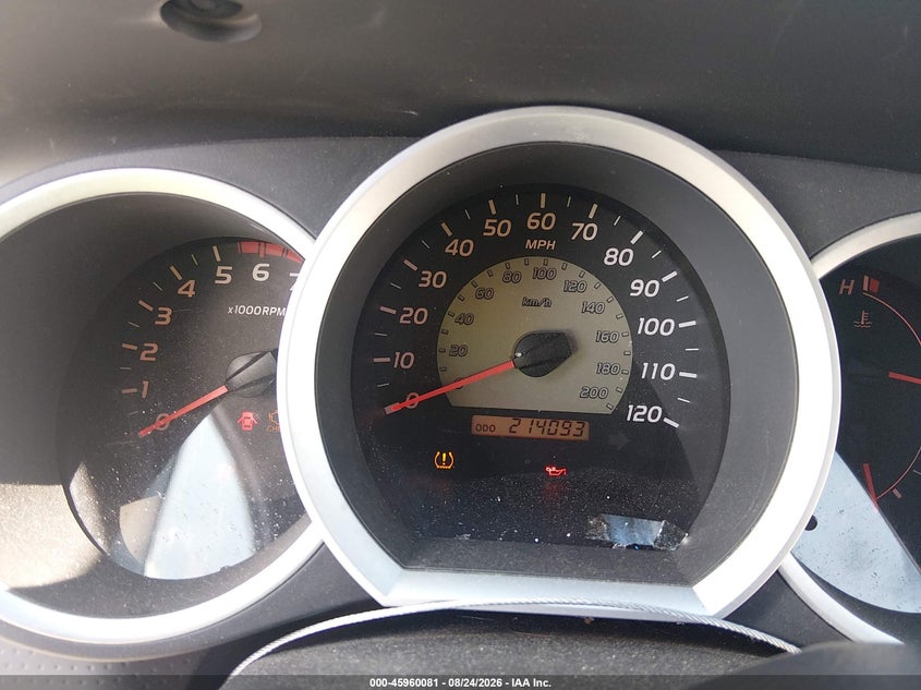 TOYOTA TACOMA 2011 VIN 3TMLU4EN8BM064378