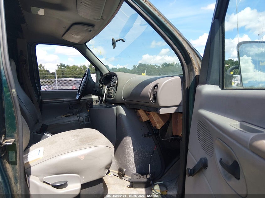 1999 FORD E-250 auction photo 5