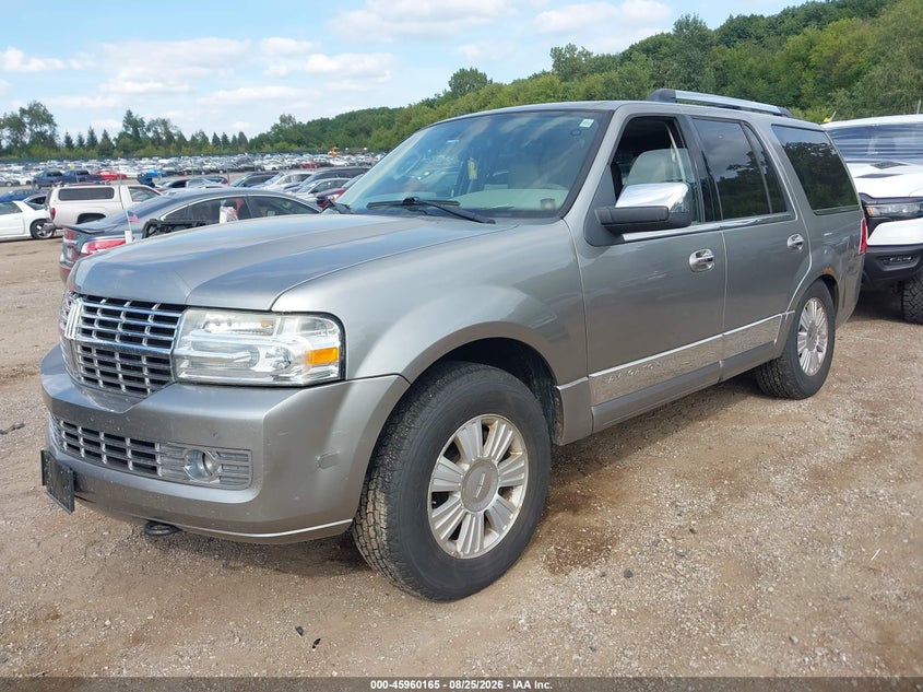 2009 Lincoln Navigator, Звичайний знос, IAAI, VIN 5LMFU28549LJ01167 — фото 2