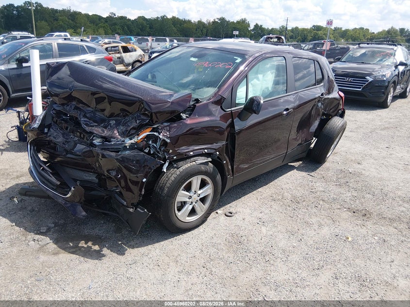2021 Chevrolet Trax, Front End, IAAI, VIN KL7CJNSB9MB348179 — photo 2
