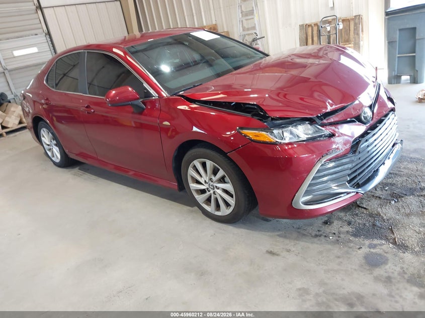 TOYOTA CAMRY - zdjęcie 1
