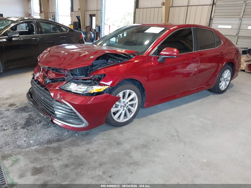 TOYOTA CAMRY - zdjęcie 2