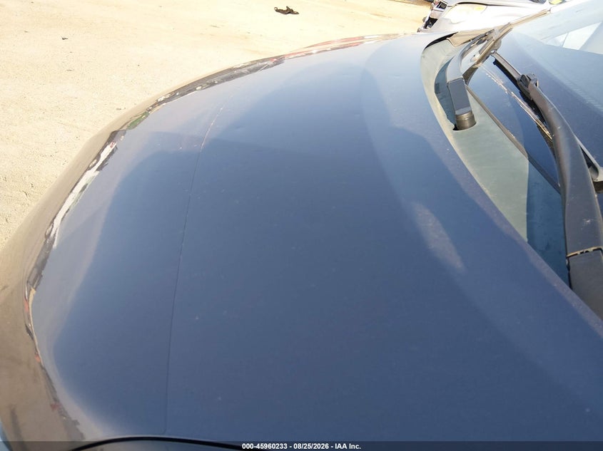 2011 TOYOTA SIENNA auction photo 6