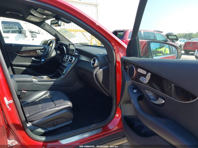 MERCEDES-BENZ GLC 300 - zdjęcie 5