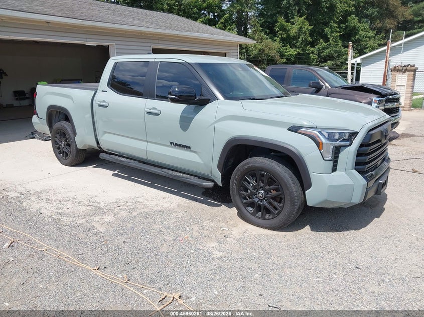 TOYOTA TUNDRA - zdjęcie 1