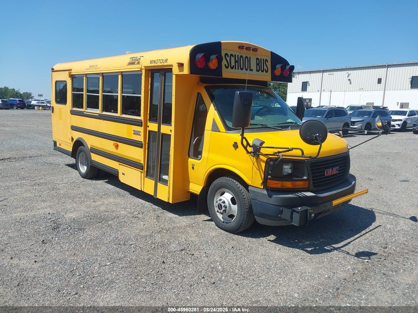 2012 GMC SAVANA CUTAWAY auction photo 1