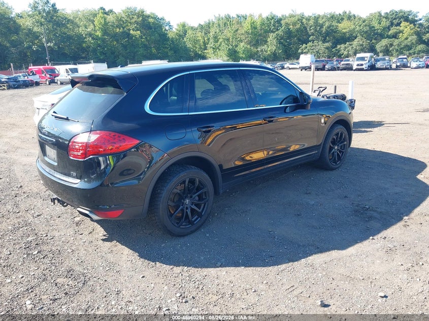 2013 PORSCHE CAYENNE auction photo 4