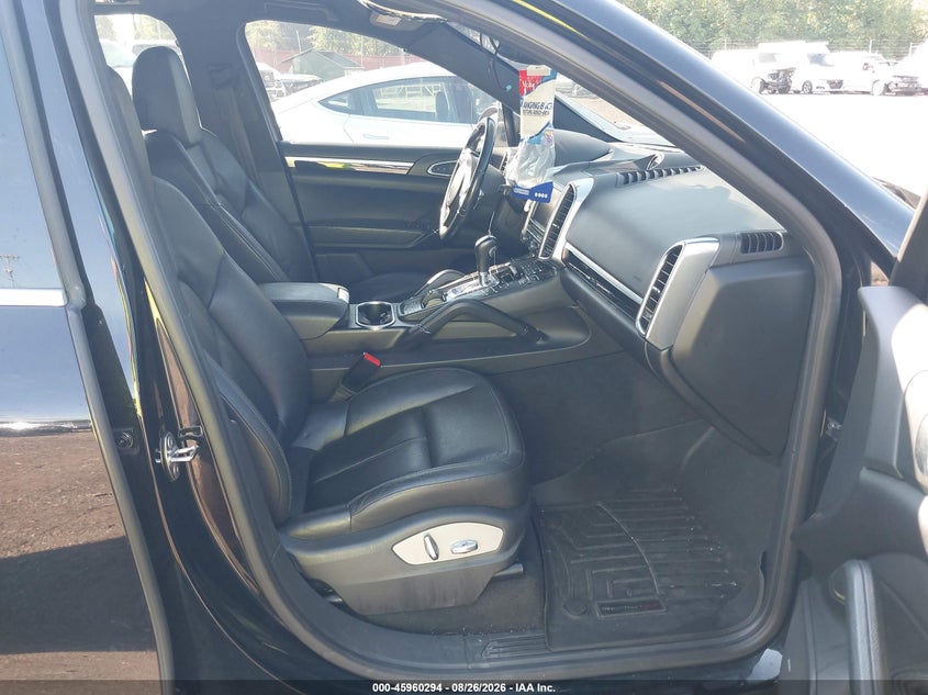 2013 PORSCHE CAYENNE auction photo 5