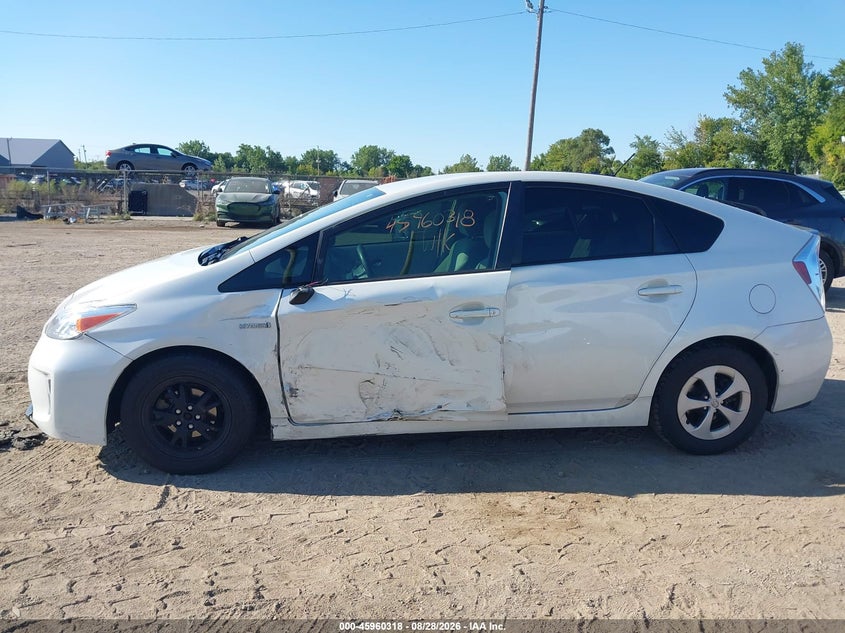 TOYOTA PRIUS - zdjęcie 14