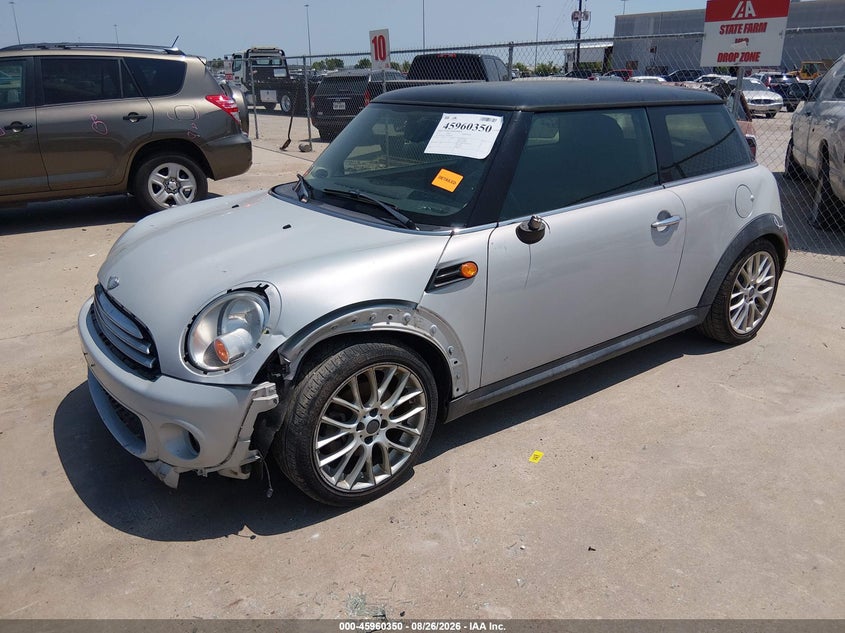 2013 MINI Hard top, Удар сзади, IAAI, VIN WMWSU3C56DT682812 — фото 2