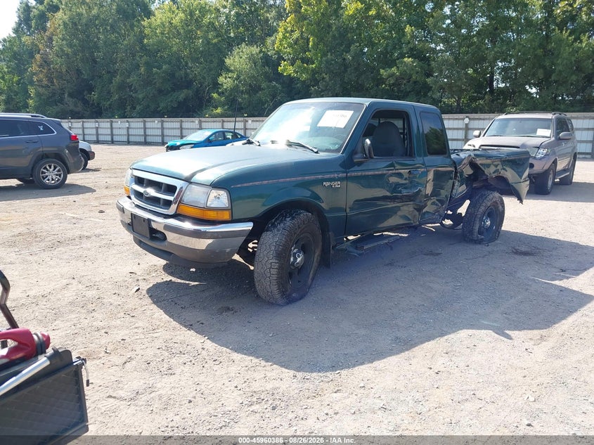 1998 Ford Ranger, Левый бок, IAAI, VIN 1FTYR14C9WTA49904 — фото 2