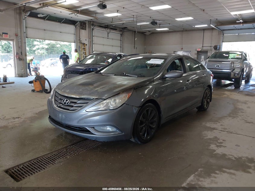 2013 Hyundai Sonata, Engine Burn, IAAI, VIN 5NPEC4AC1DH805866 — photo 2