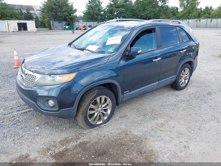 2011 Kia Sorento, Normal Wear & Tear, IAAI, VIN 5XYKUDA23BG054166 — photo 2